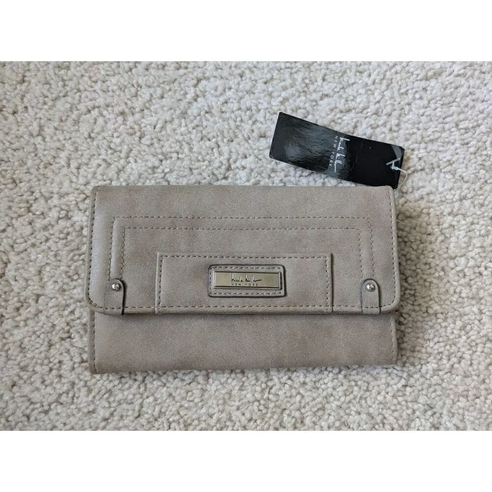 NWT Nicole Miller New York Light Brown Taupe Wallet
